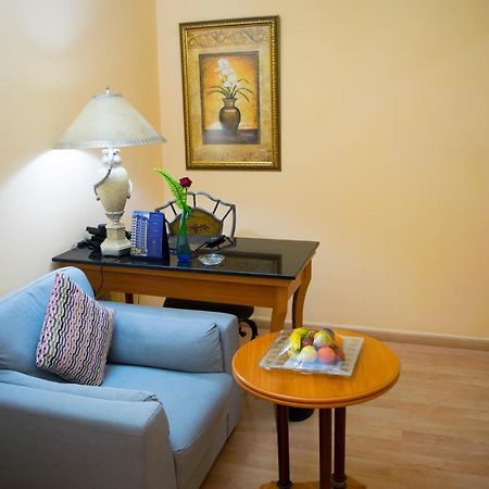 The Royal Express Sharq Hotel Кувейт Екстериор снимка