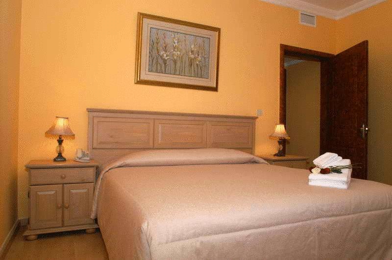 The Royal Express Sharq Hotel Кувейт Екстериор снимка