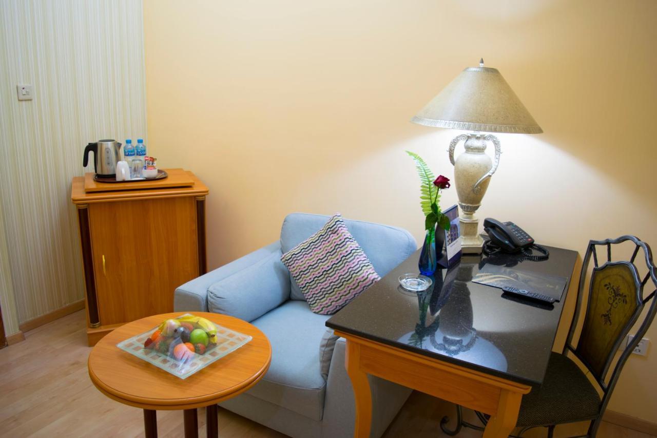 The Royal Express Sharq Hotel Кувейт Екстериор снимка